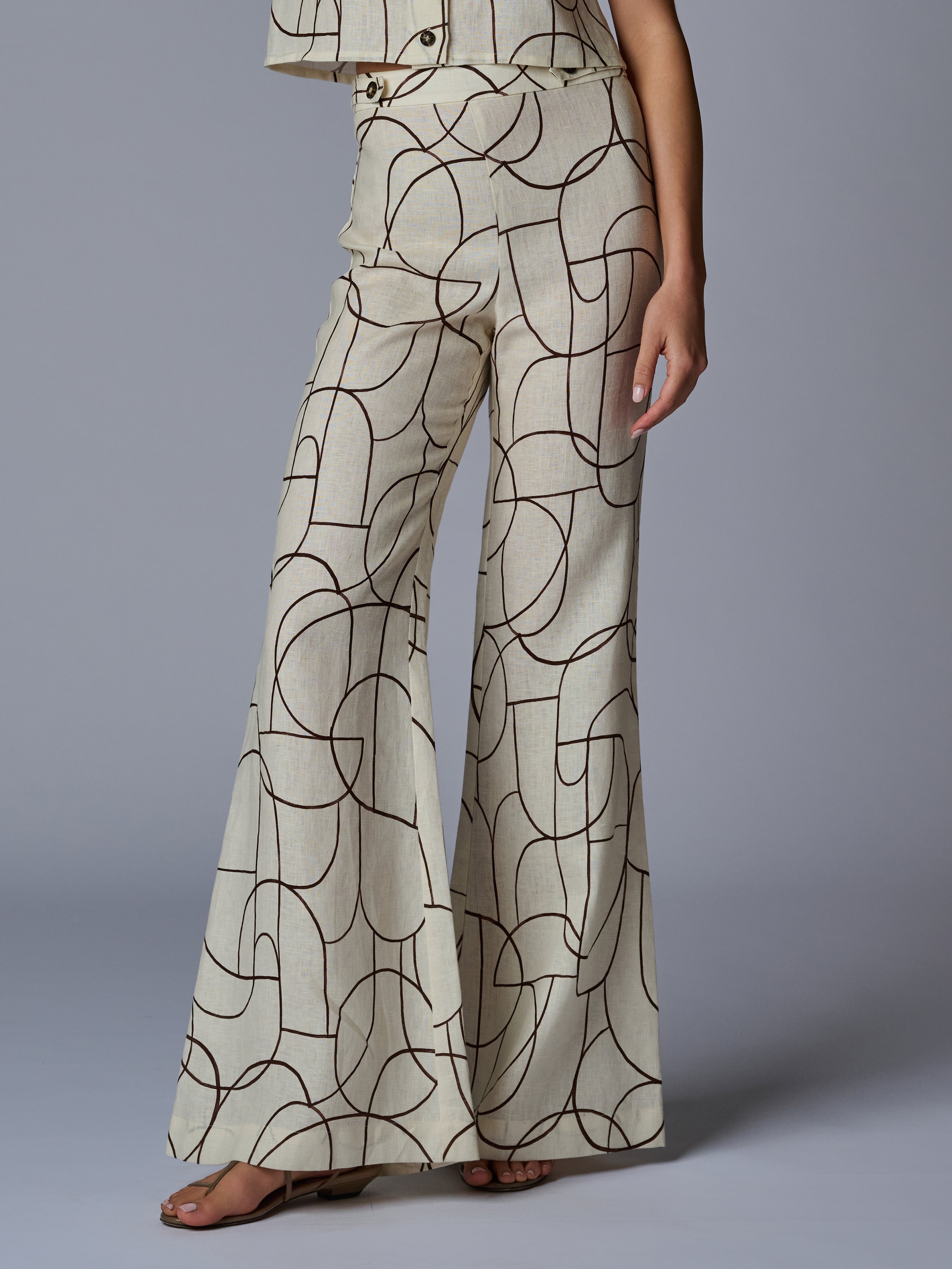 ANNIKA PANT IN LINEN - BROWN GEO PRINT