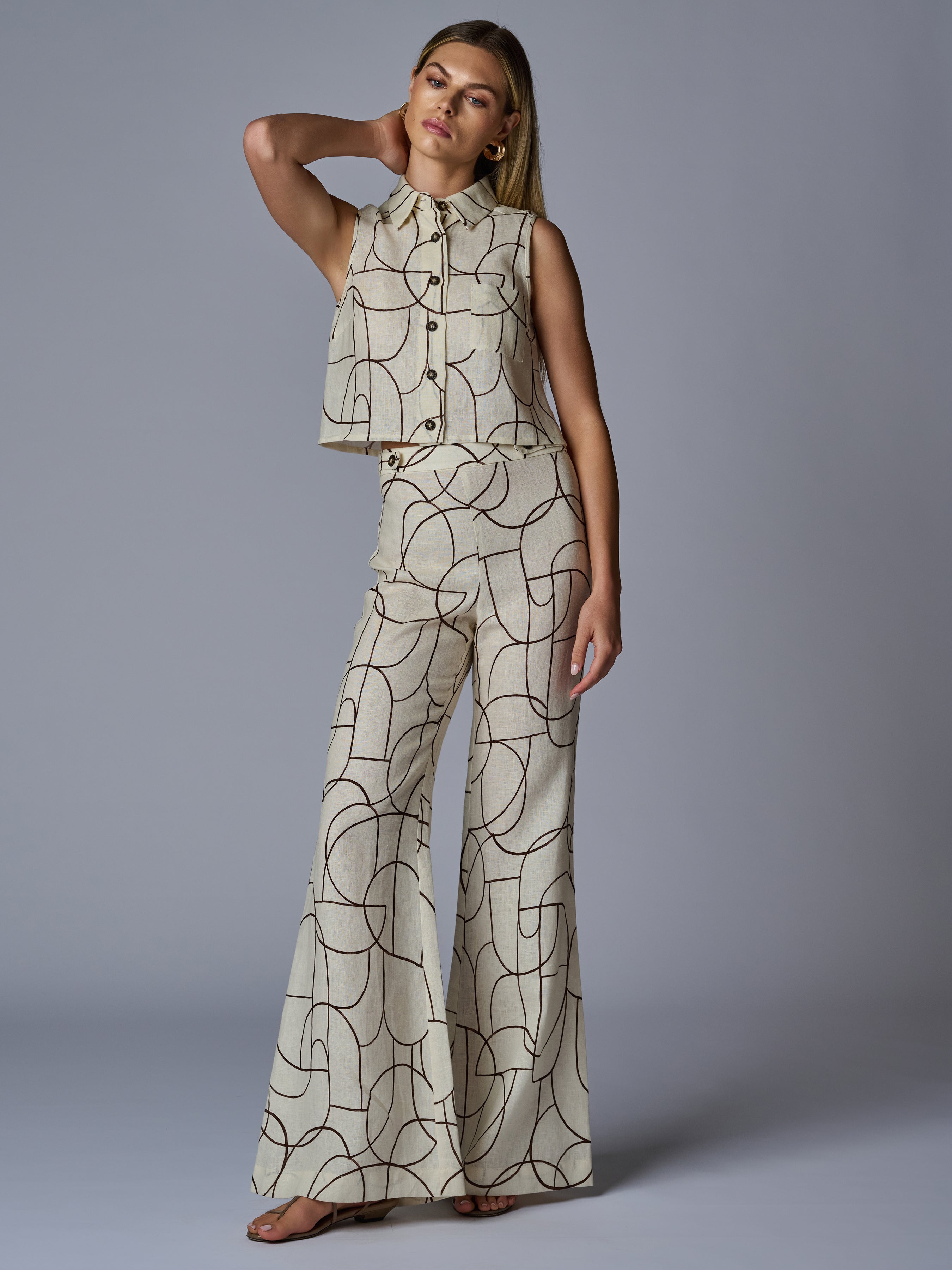ANNIKA PANT IN LINEN - BROWN GEO PRINT