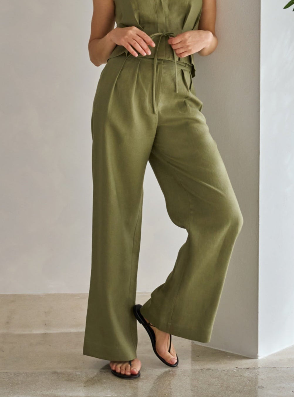 ALINA PANT