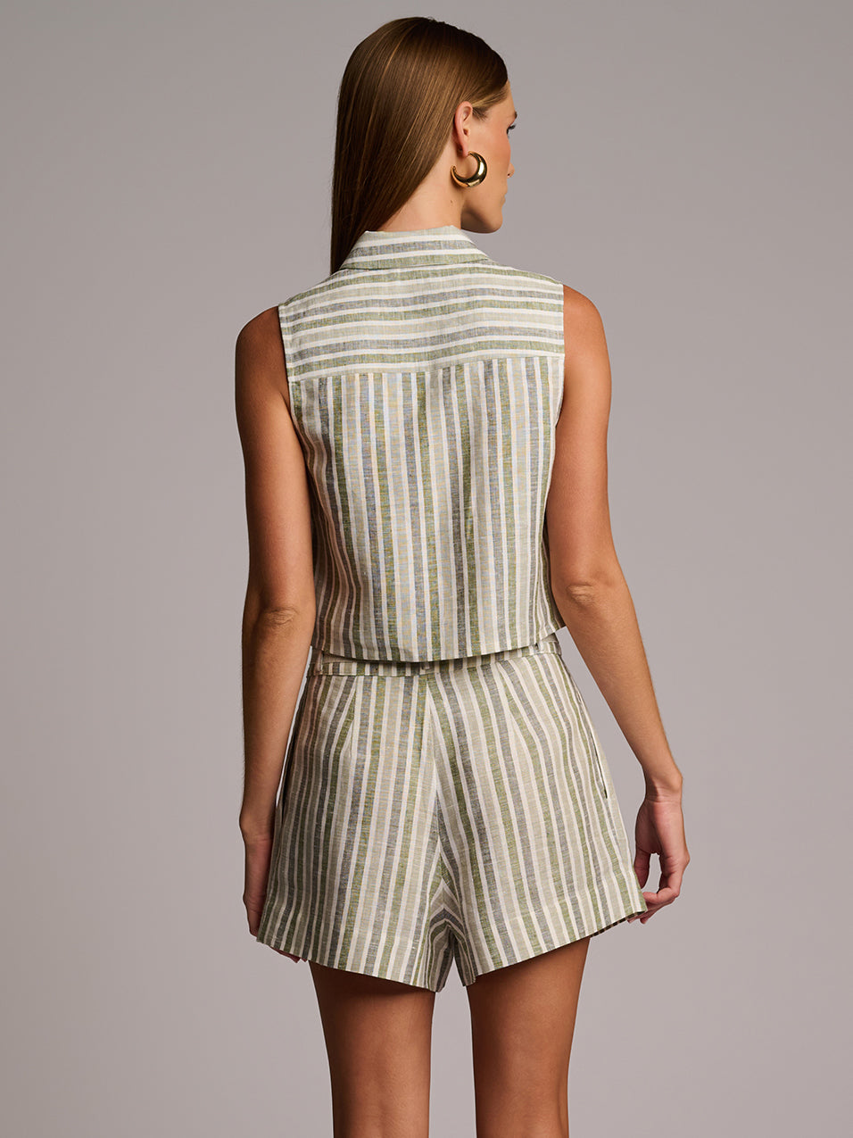 ZINNA SHORT